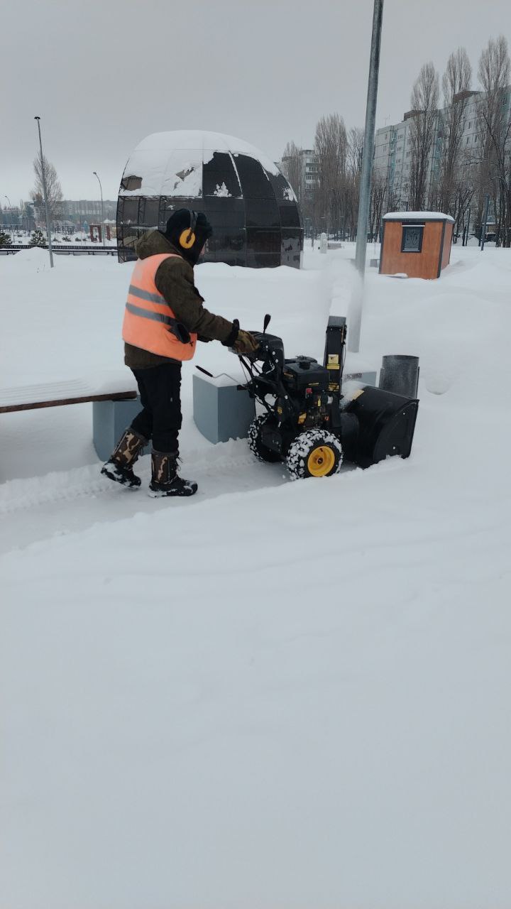 «Комбинат благоустройства» продолжает уборку снега в городе Балаково «Комбинат благоустройства» продолжает уборку снега в городе Балаково