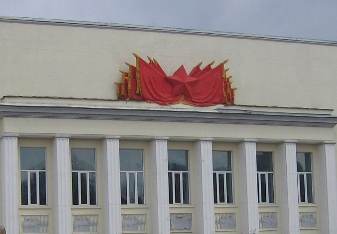 У исторического клуба-театра Саратовского военного училища появились зоны охраны