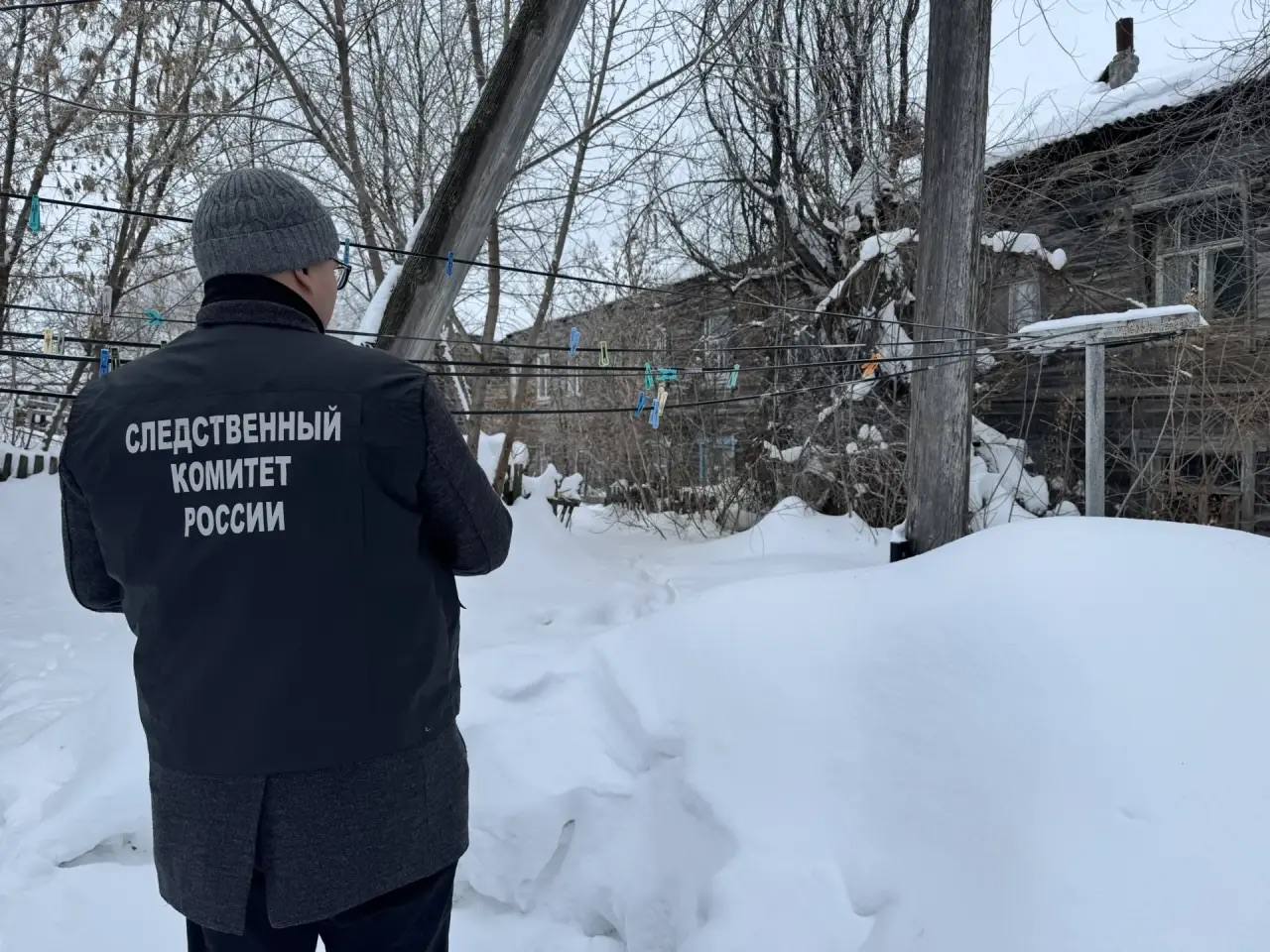 По поручению руководителя следственного управления возбуждено уголовное дело в связи с обрушением части крыши дома