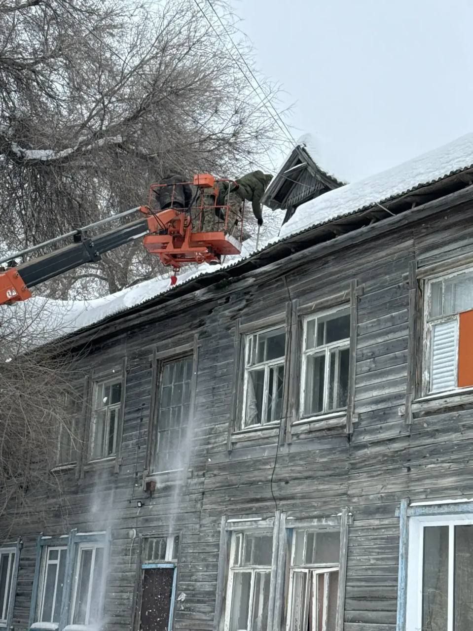 По поручению прокурора Саратовской области Сергея Филипенко Вольская межрайонная прокуратура проводит проверку информации о нарушении жилищных прав граждан По поручению прокурора Саратовской области Сергея Филипенко Вольская межрайонная прокуратура проводит проверку информации о нарушении жилищных прав граждан