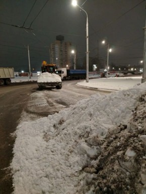 На дорогах области одновременно наблюдаются снег, дождь и низовая метель