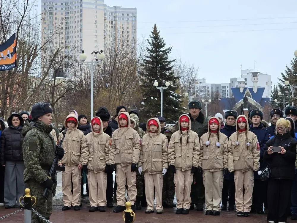 Принял участие в митинге, посвященном Дню памяти о россиянах, исполнявших служебный долг за пределами Отечества и 37-й годовщине вывода советских войск с территории Афганистана Принял участие в митинге, посвященном Дню памяти о россиянах, исполнявших служебный долг за пределами Отечества и 37-й годовщине вывода советских войск с территории Афганистана