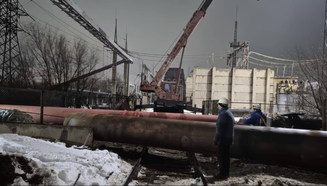 Уважаемые балаковцы!. В настоящее время мы полностью обеспечиваем город теплом по двум тепломагистралям из трёх Уважаемые балаковцы!. В настоящее время мы полностью обеспечиваем город теплом по двум тепломагистралям из трёх