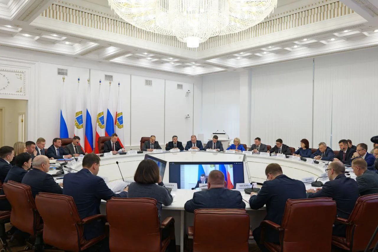 Госжилинспекция области и органы местного самоуправления активизируют рейды по выявлению зданий, где требуется очистка крыш от снега и наледи, чтобы обязать собственников выполнить эти работы Госжилинспекция области и органы местного самоуправления активизируют рейды по выявлению зданий, где требуется очистка крыш от снега и наледи, чтобы обязать собственников выполнить эти работы