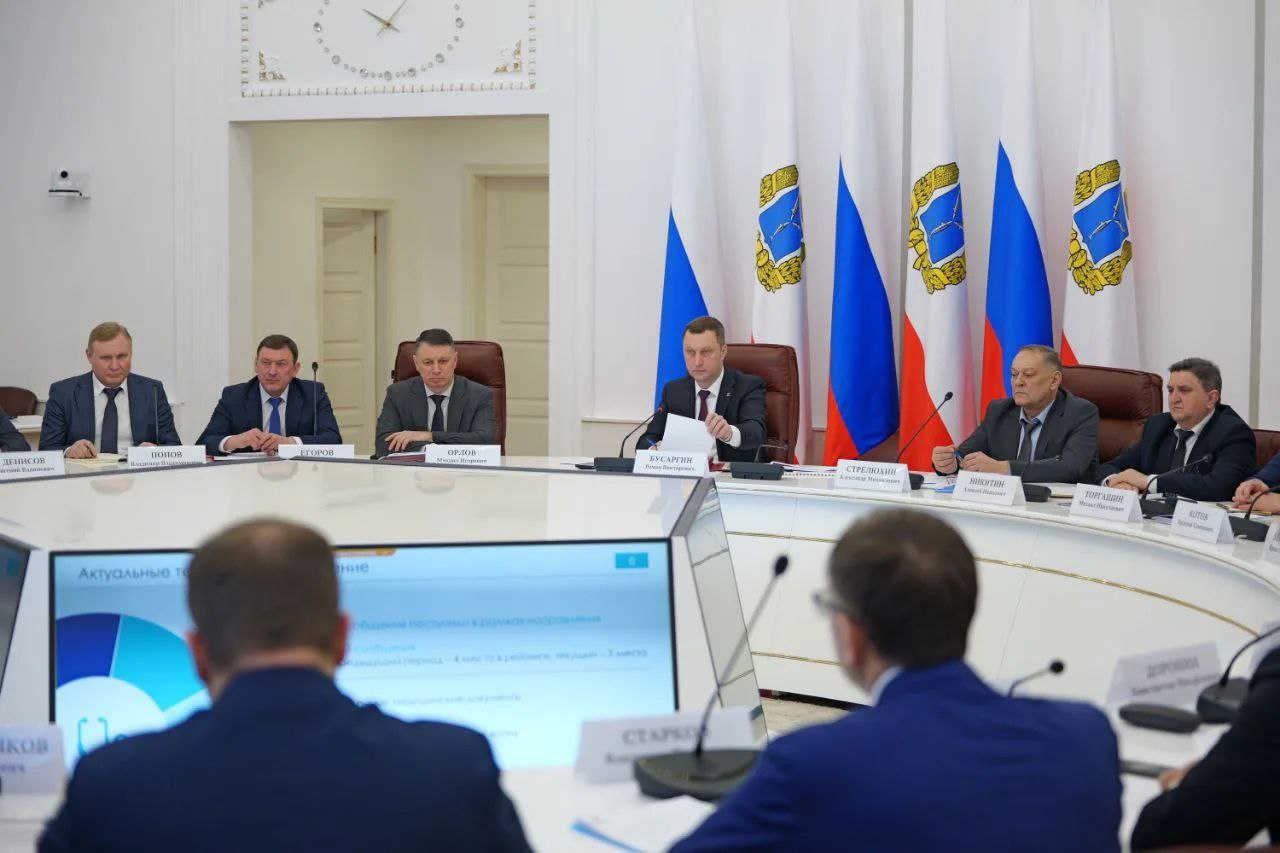 Госжилинспекция области и органы местного самоуправления активизируют рейды по выявлению зданий, где требуется очистка крыш от снега и наледи, чтобы обязать собственников выполнить эти работы