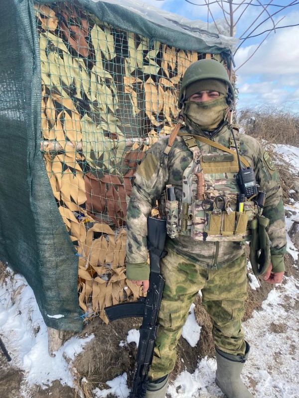 Многодетного отца из Саратовской области наградили в зоне СВО медалями