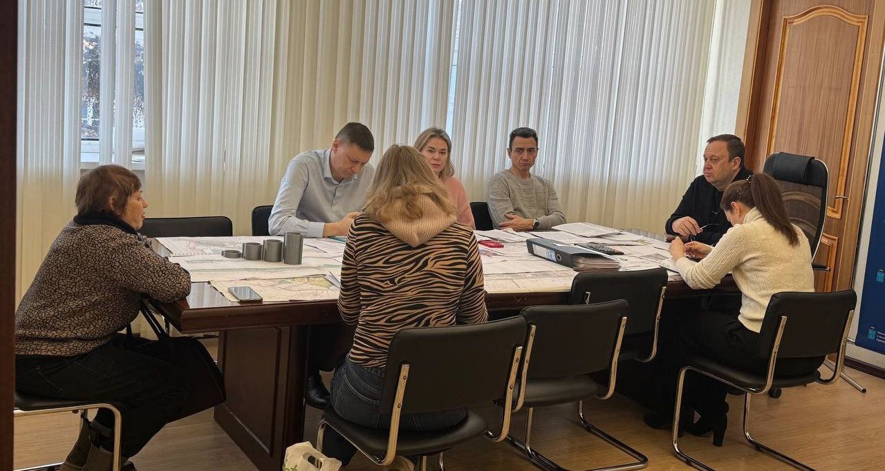 Сегодня по поручению Губернатора Романа Бусаргина провел личный прием граждан Сегодня по поручению Губернатора Романа Бусаргина провел личный прием граждан