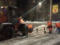 В течение ночи коммунальные службы города проводили работы по уборке снега