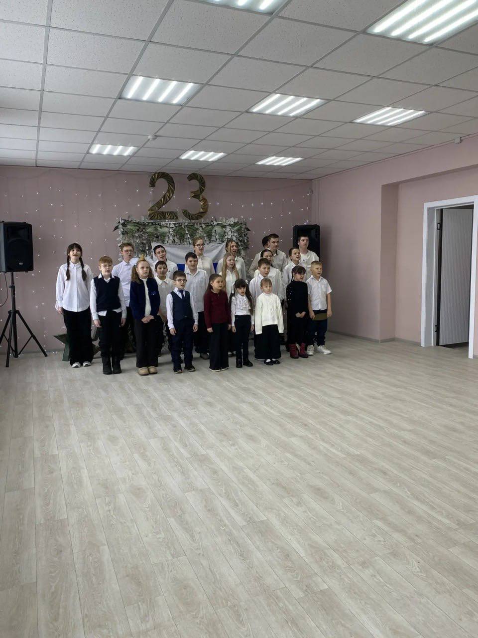 В Николевском чествовали защитников Отечества: концерт, тронувший сердца В Николевском чествовали защитников Отечества: концерт, тронувший сердца