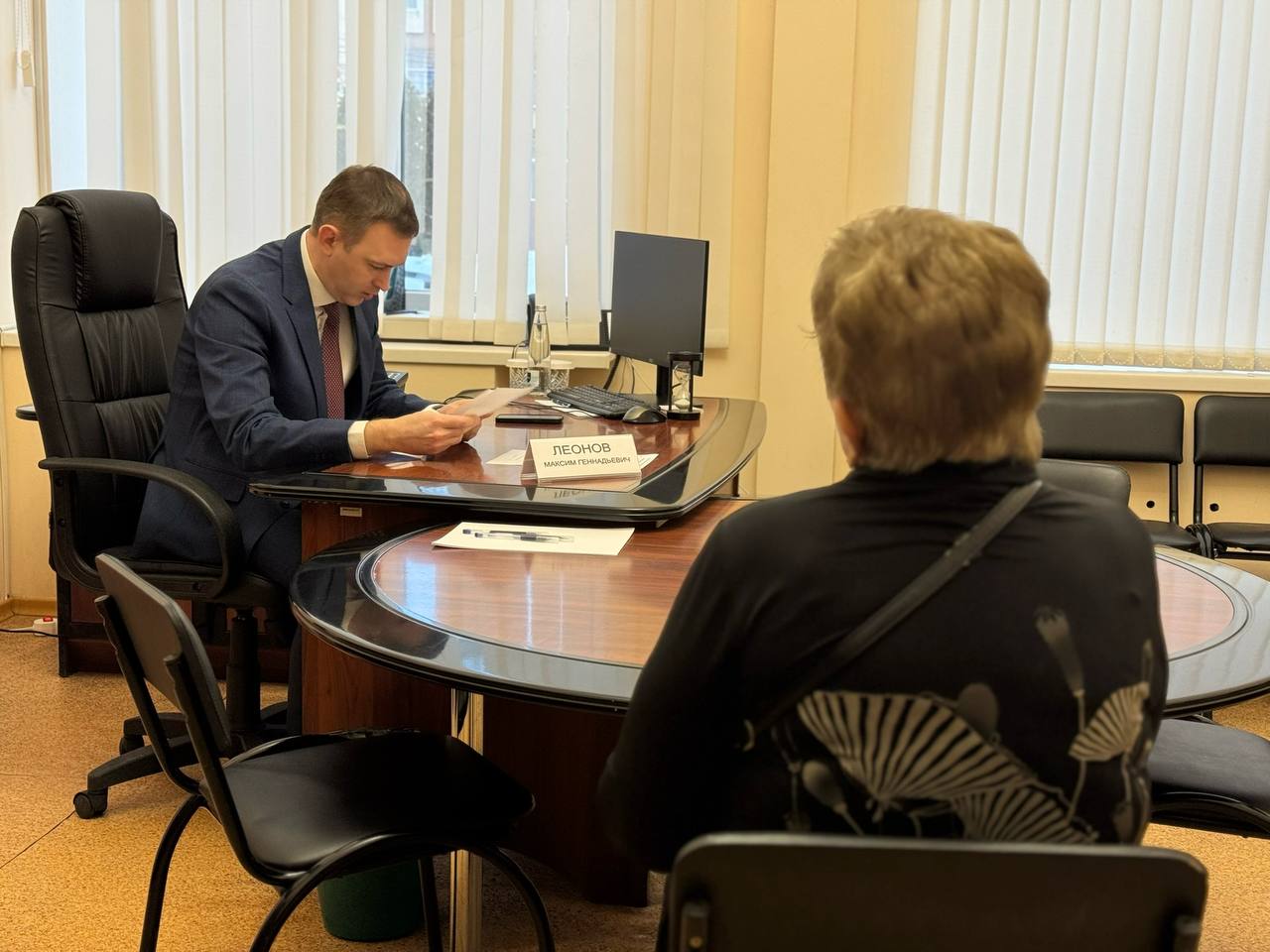 По поручению губернатора Романа Бусаргина провел личный прием граждан По поручению губернатора Романа Бусаргина провел личный прием граждан