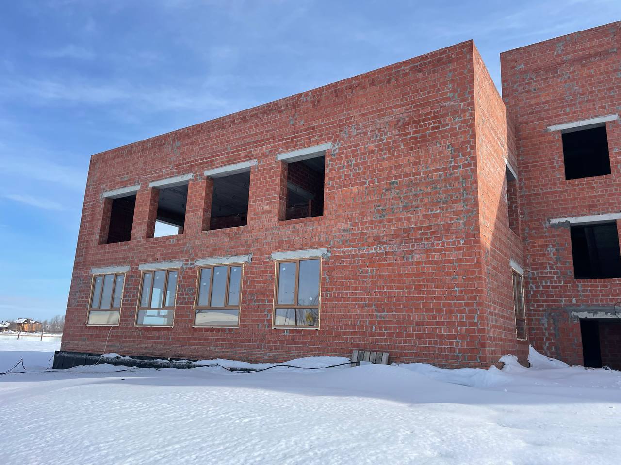 Прокурор Волжского района города Саратова Анжелика Романова проверила ход выполнения работ по строительству объекта «Детский сад на 160 мест в мкр. Иволгино г. Саратов», реализуемого в рамках национального проекта «Семья»