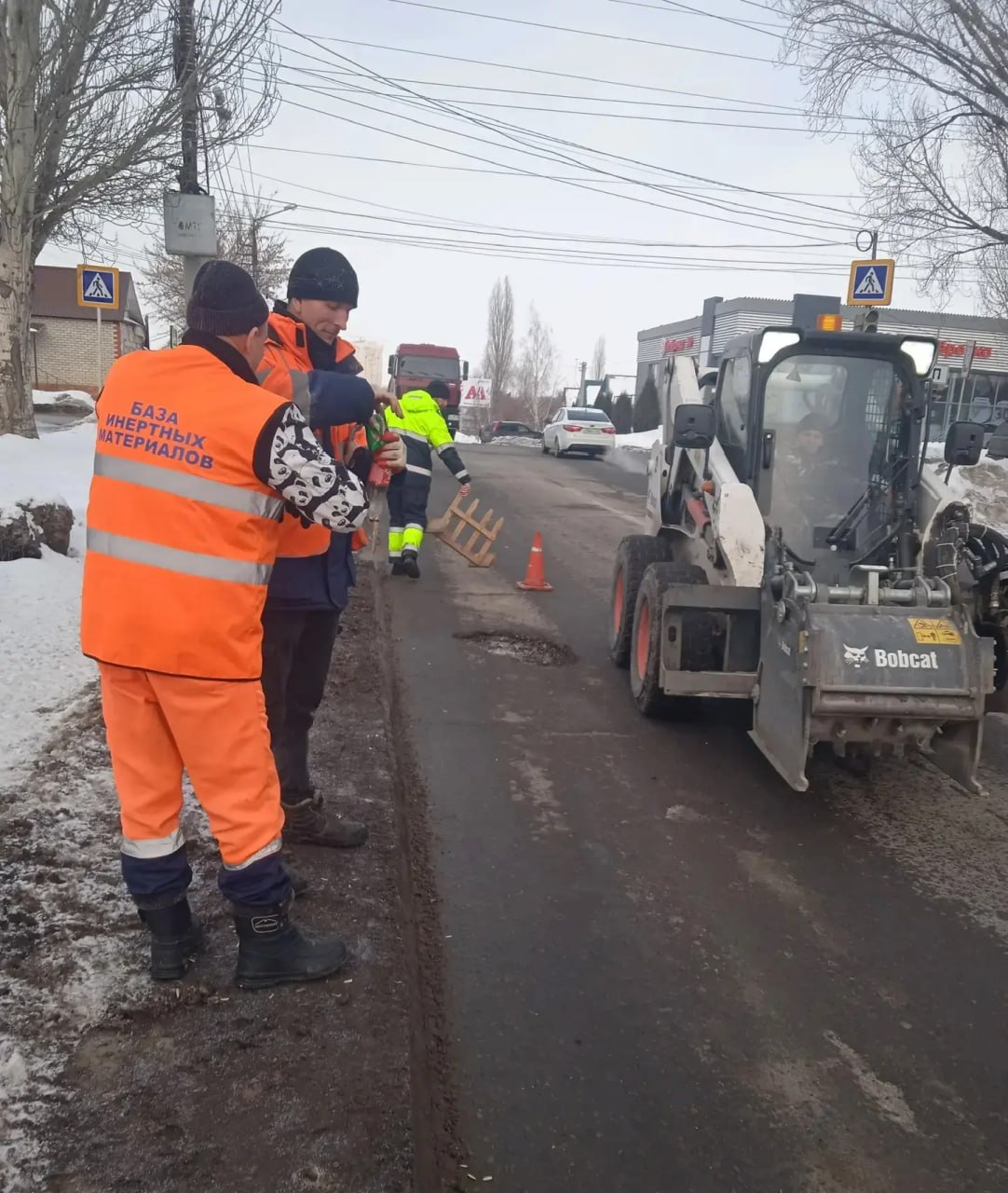 За прошедшую неделю в рамках первого этапа в Энгельсе отремонтировали участки дорог на улицах Нестерова, Пушкина, Степной и проспекте Строителей