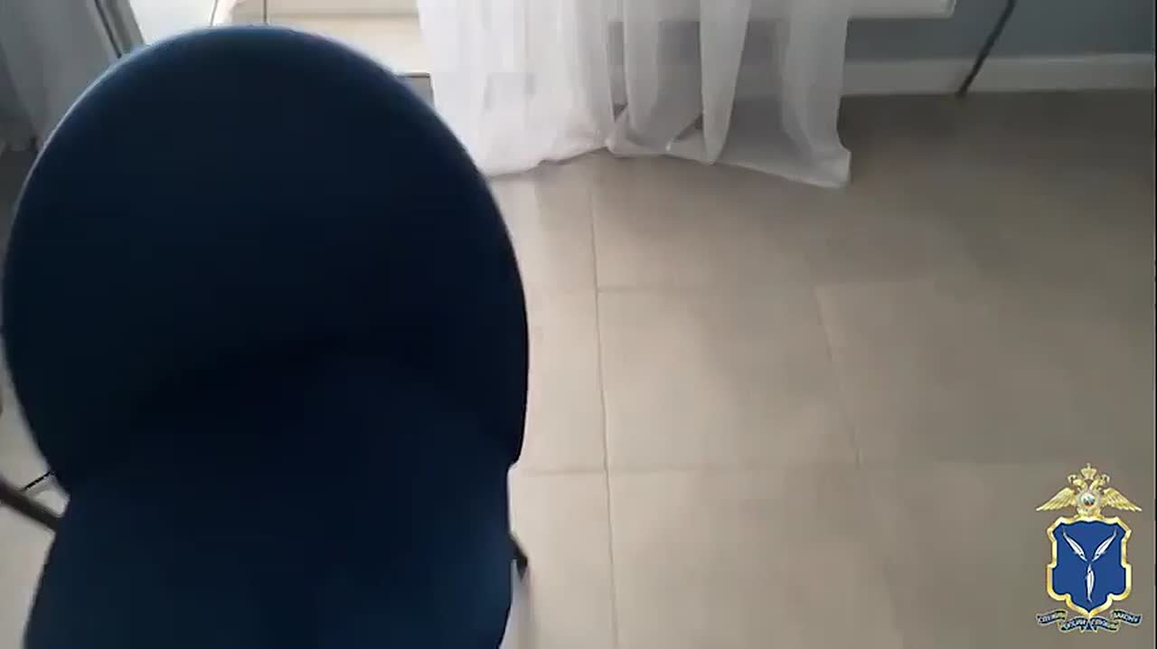 В Саратовской области задержали троих связистов, которые помогали мошенникам с Украины обманывать местных жителей