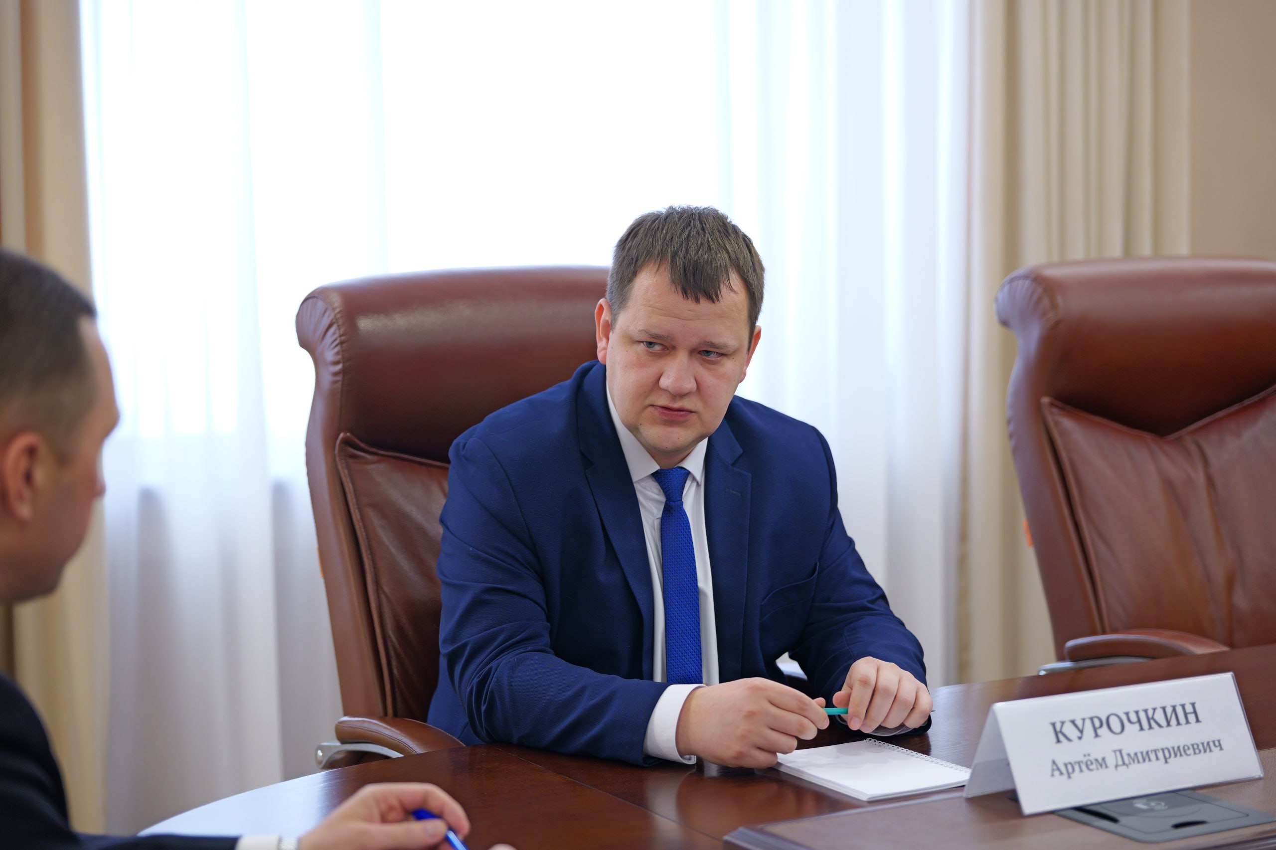 Роман Бусаргин: Глава Базарно-Карабулакского района Артем Курочкин в ближайшие дни слагает свои полномочия в связи с переходом на другую должность в Саратове Роман Бусаргин: Глава Базарно-Карабулакского района Артем Курочкин в ближайшие дни слагает свои полномочия в связи с переходом на другую должность в Саратове