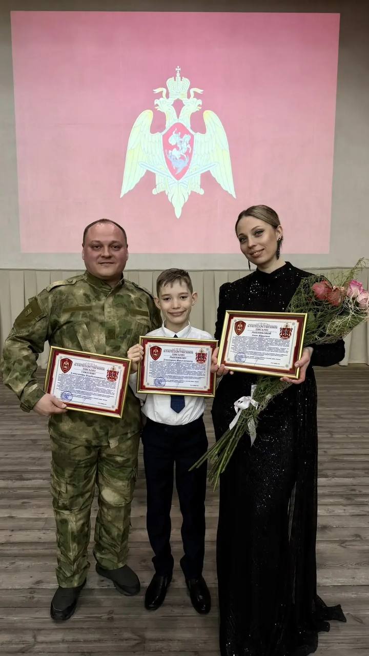 Саратовцы поздравили защитников Отечества в зоне проведения специальной военной операции Саратовцы поздравили защитников Отечества в зоне проведения специальной военной операции