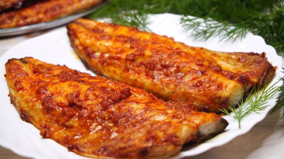 Запеченная скумбрия с паприкой и чесноком: оригинальный рецепт на каждый день