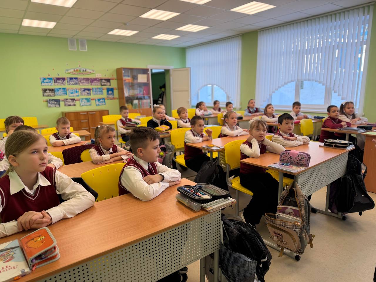 В Базарном Карабулаке сотрудники Госавтоинспекции напоминили школьникам о необходимости соблюдения Правил дорожного движения В Базарном Карабулаке сотрудники Госавтоинспекции напоминили школьникам о необходимости соблюдения Правил дорожного движения