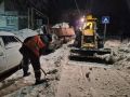 В течение ночи коммунальные службы проводили работы по уборке снега
