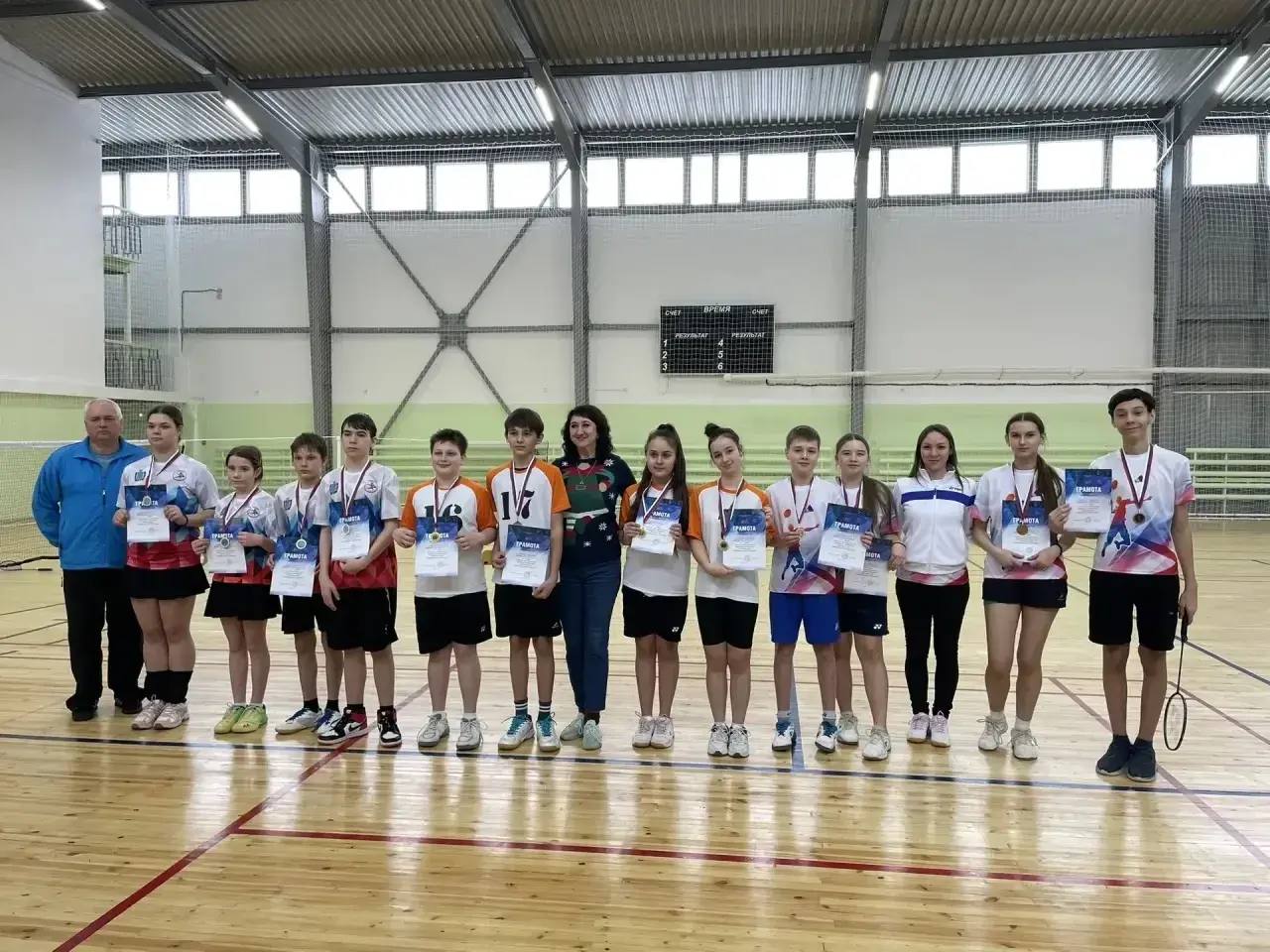 В ФОК «Заводской» прошел городской этап Всероссийских соревнований по бадминтону «Проба пера»