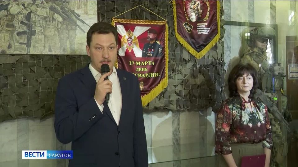 В Саратовском областном музее краеведения открылась выставка «Не важно, кто против – важно, кто рядом!»