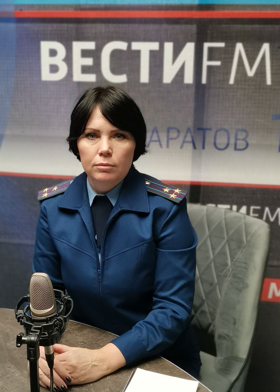 В прямом эфире ГТРК «Радио России Саратов» в очередном выпуске программы «Жить по закону» работники прокуратуры разъяснили закон В прямом эфире ГТРК «Радио России Саратов» в очередном выпуске программы «Жить по закону» работники прокуратуры разъяснили закон