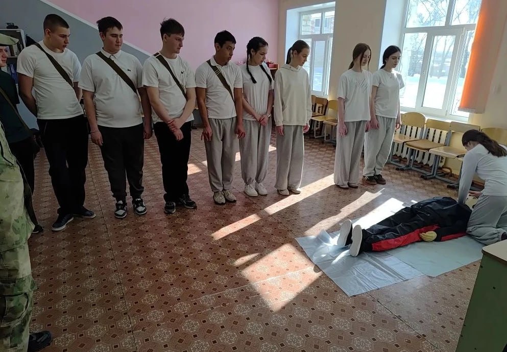 В Безымянском муниципальном образовании впервые состоялась военно-спортивная игра "Зарница БМО - 2026" среди школьных команд В Безымянском муниципальном образовании впервые состоялась военно-спортивная игра "Зарница БМО - 2026" среди школьных команд