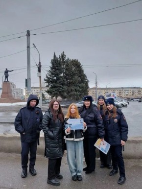 В Саратове сотрудники транспортной полиции провели профилактическое мероприятие