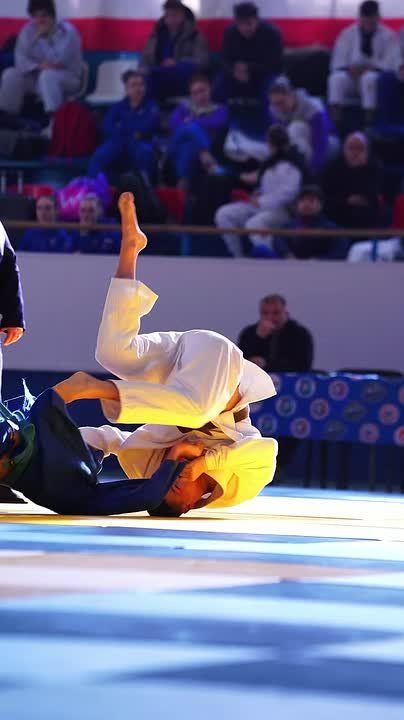 ��������� ������������� ������������� ���������� ������ ������� � �������� ������������ �� �����