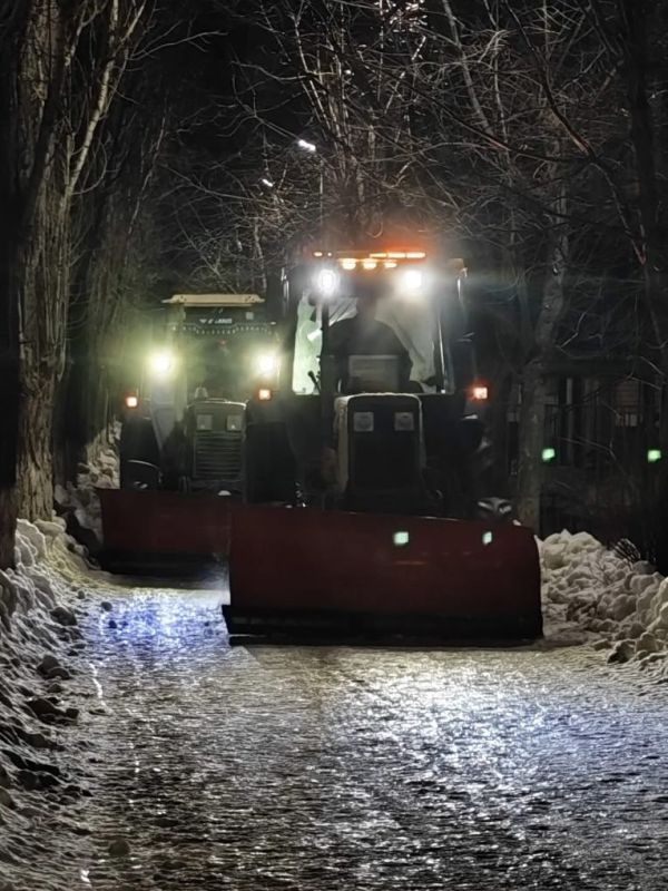 В Балаково продолжаются работы по благоустройству