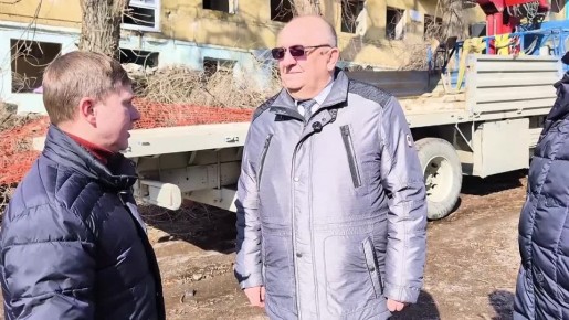 Во время выезда проверил, как ведутся работы по сносу аварийных расселённых домов в Ленинском районе