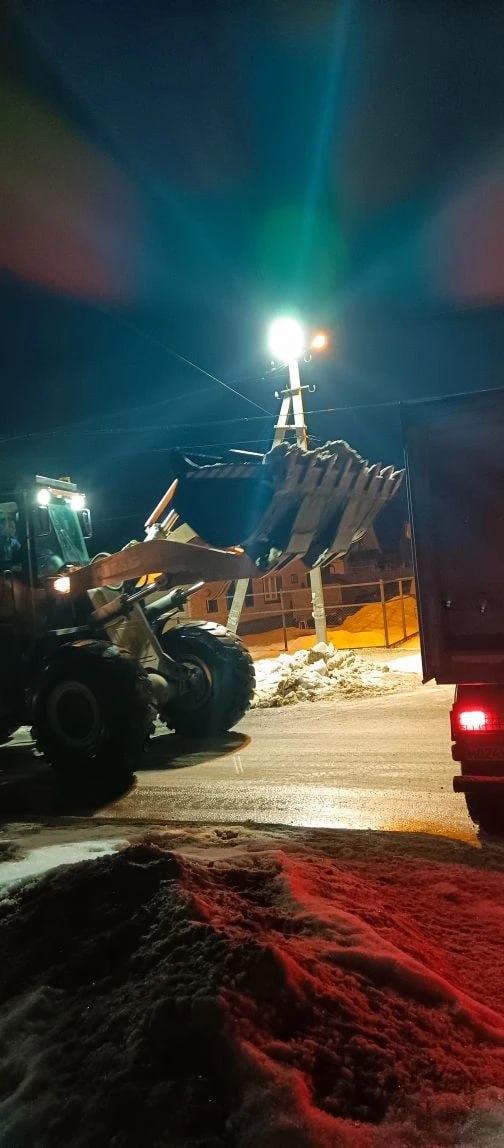 В Балаково продолжаются работы по уборке улиц В Балаково продолжаются работы по уборке улиц