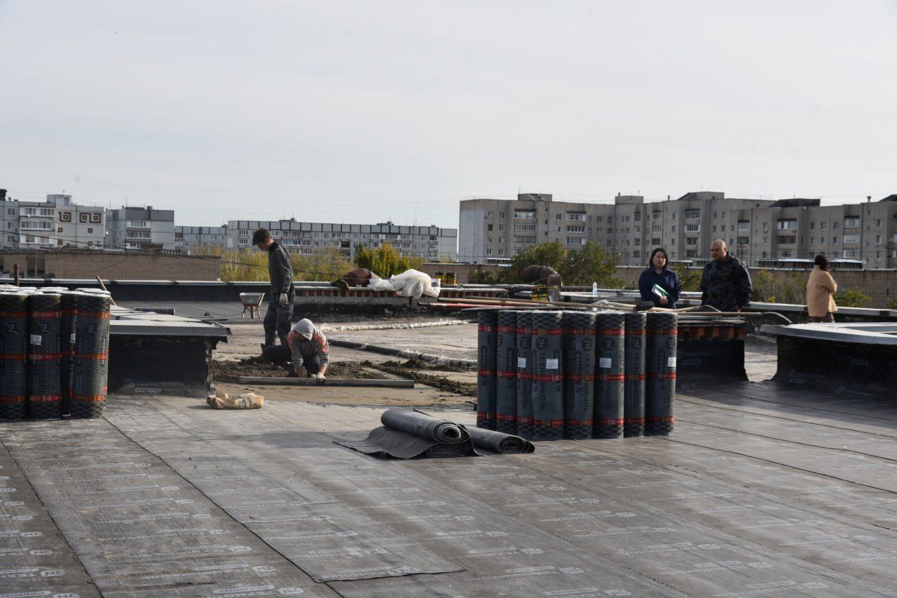 В рамках региональной программы «Развитие образования», инициированной губернатором Романом Бусаргиным, провели текущий ремонт школы №21, помещений Центра дополнительного образования, отремонтировали кровлю в 39 детском саду... В рамках региональной программы «Развитие образования», инициированной губернатором Романом Бусаргиным, провели текущий ремонт школы №21, помещений Центра дополнительного образования, отремонтировали кровлю в 39 детском саду...