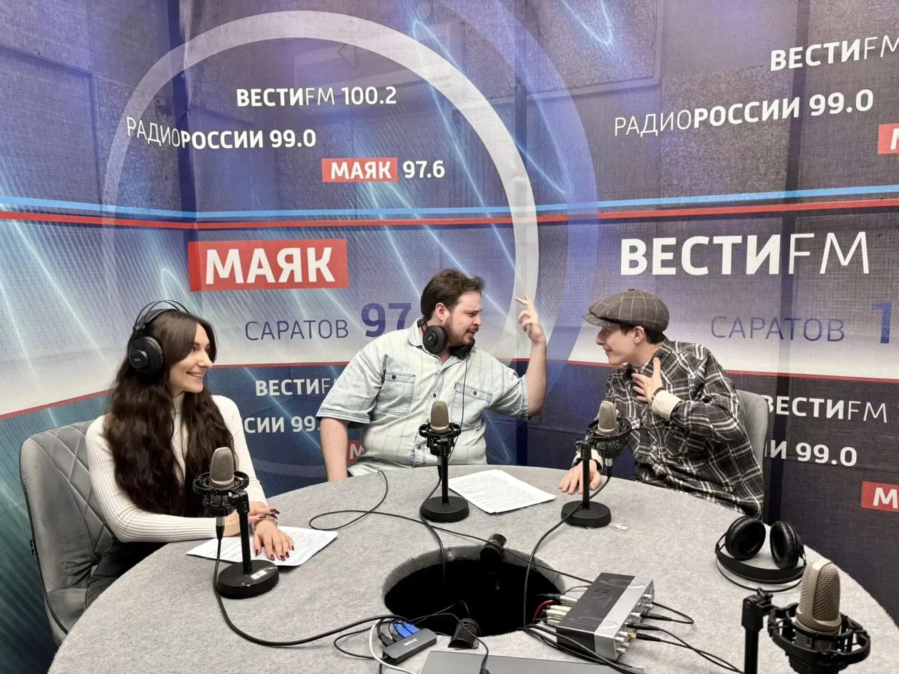 Новый выпуск пятничной радиопрограммы «В седьмом часу»