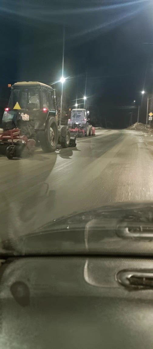 В Балаково продолжаются работы по уборке улиц В Балаково продолжаются работы по уборке улиц