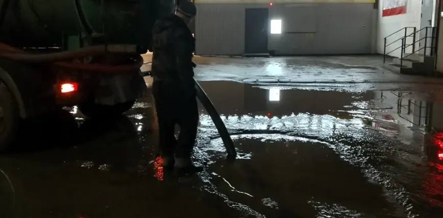 Весна принесла с собой не только тепло, но и старт активных работ по наведению порядка в городе Весна принесла с собой не только тепло, но и старт активных работ по наведению порядка в городе