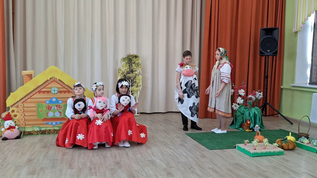 Школьные актёры оживили народные сказки Школьные актёры оживили народные сказки