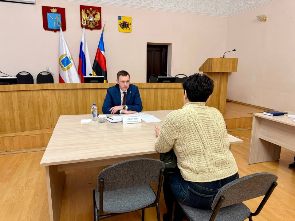 Сегодня, по поручению губернатора Романа Бусаргина, провел прием участников специальной военной операции и членов их семей