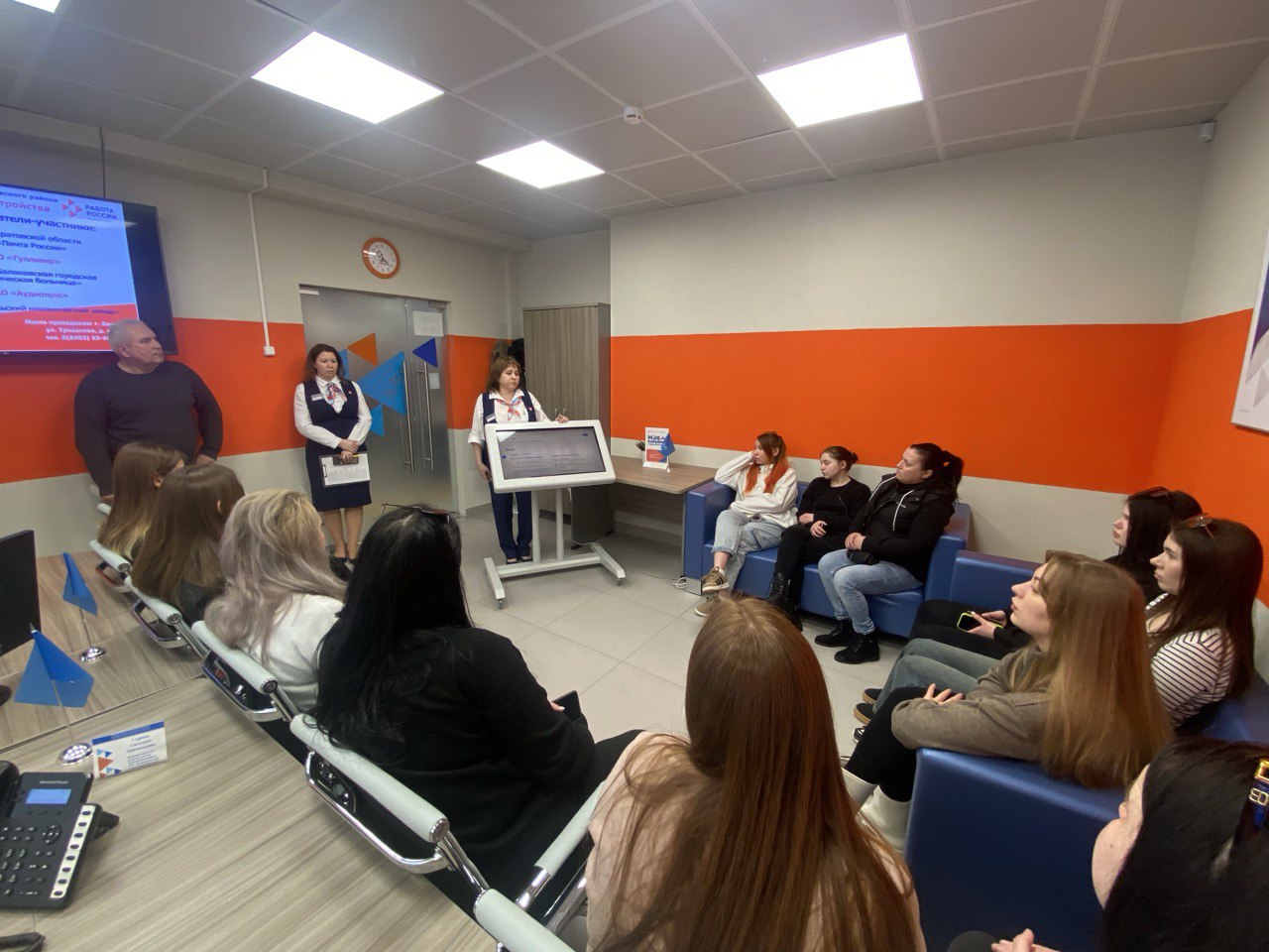 В кадровом центре состоялась ярмарка трудоустройства В кадровом центре состоялась ярмарка трудоустройства