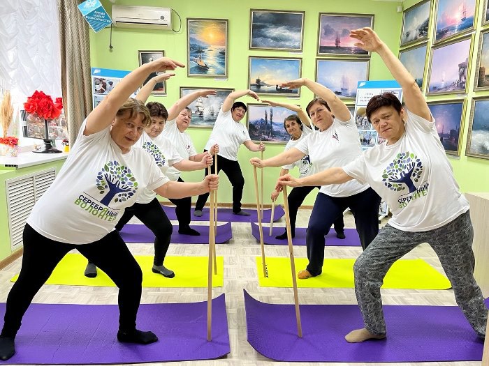 "Активное долголетие": полезные и интересные занятия проходят в залах адаптивной физкультуры