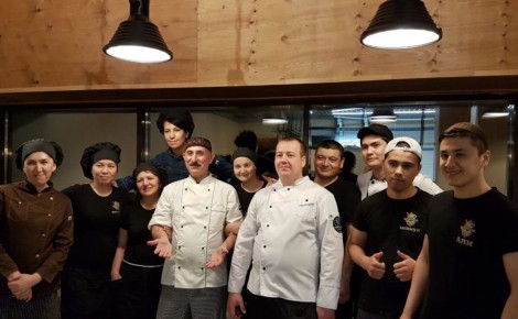 Как быстро избавиться от волос и ворсинок на поварской форме