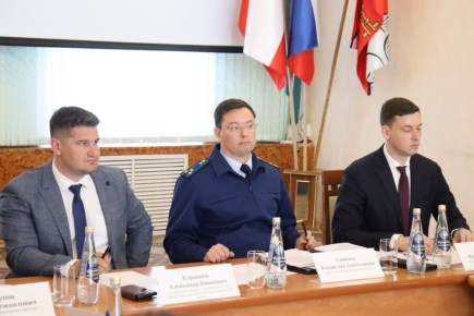 Под председательством заместителя прокурора Саратовской области Владислава Савенко проведено очередное заседание Общественного совета по защите прав малого и среднего бизнеса на базе администрации Петровского муниципального...