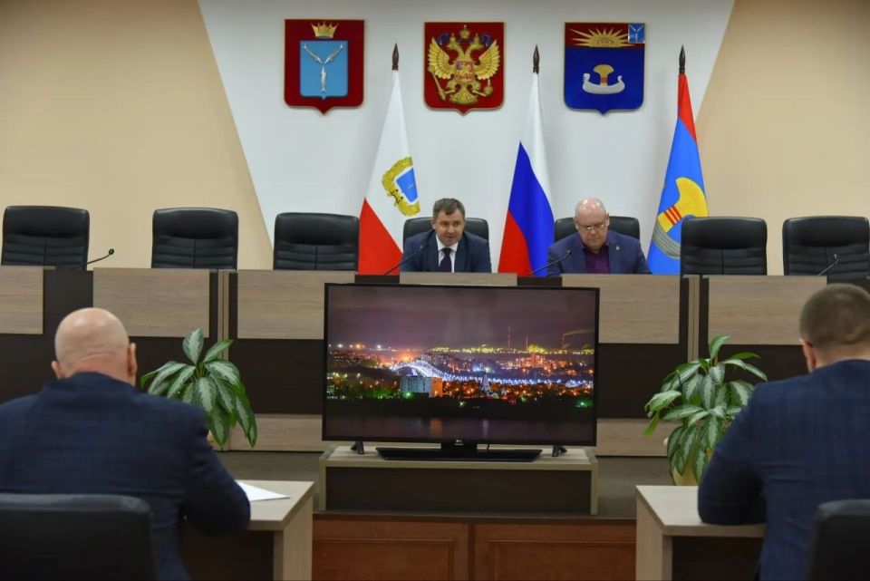 ������� ������� ��������� � �������������� ����� � �������������