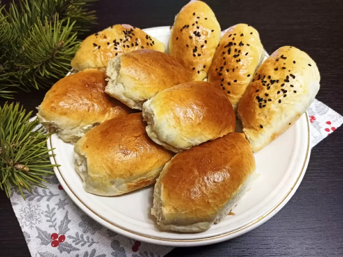 Вкусные пирожки с грибами и рыбой: как удивить близких