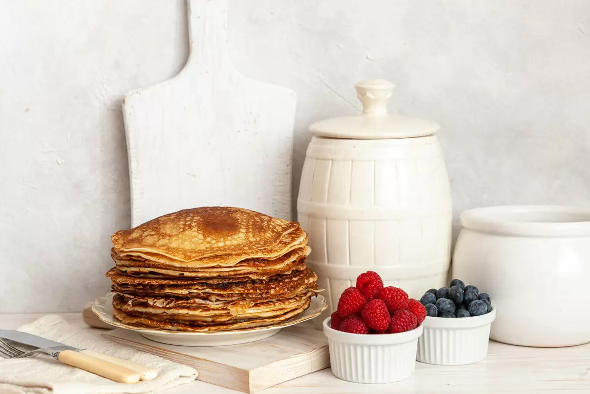 Как приготовить идеальные блины на Масленицу: секреты успеха