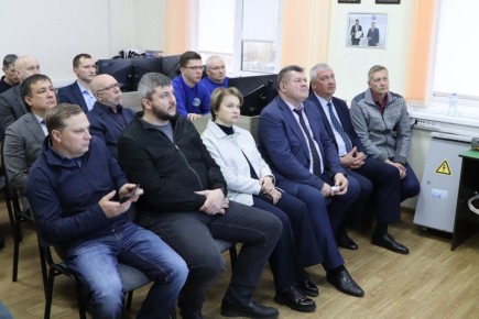 С мая за парковкой большегрузов в Саратове начнут следить мобильные комплексы фиксации нарушений