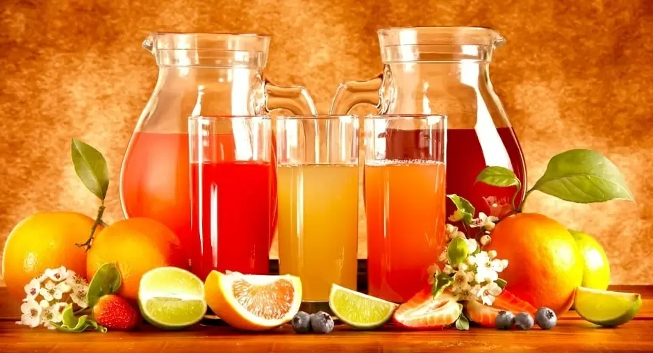 Как выбрать идеальный фруктовый сок для новогоднего стола