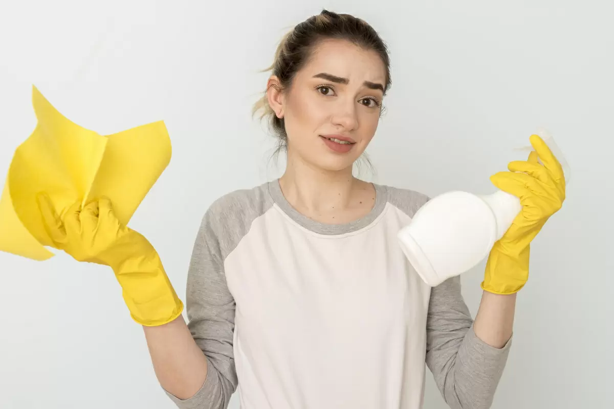 Как эффективно устранить неприятный запах в холодильнике: неожиданные решения