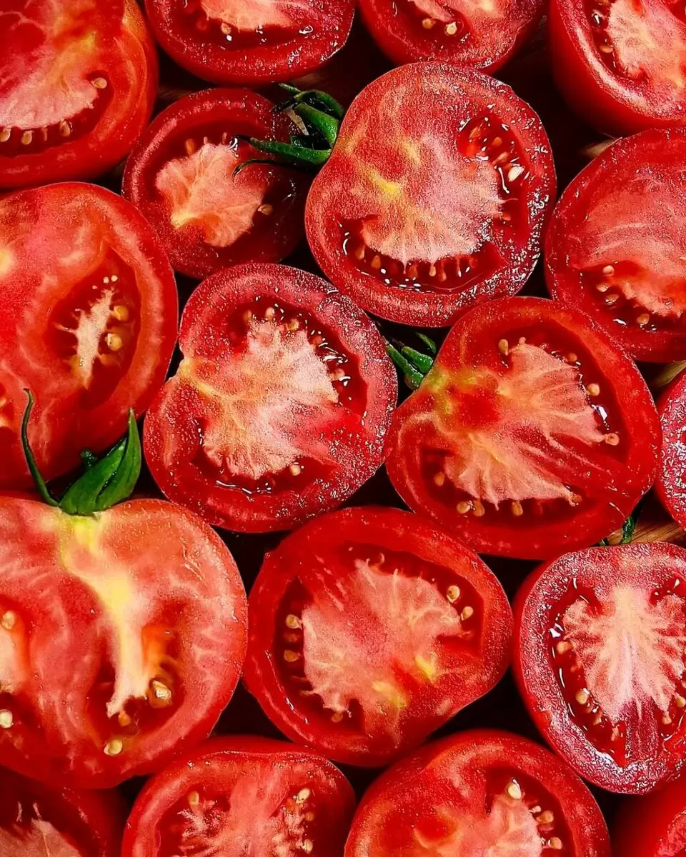 Томаты: секрет крепких зубов