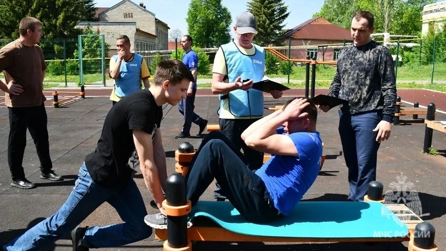 Аткарские пожарные выполнили нормативы ГТО Аткарские пожарные выполнили нормативы ГТО