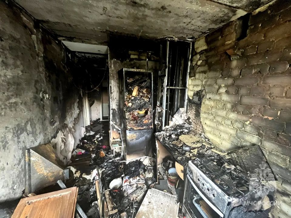 В Саратове на пожаре спасены две женщины В Саратове на пожаре спасены две женщины